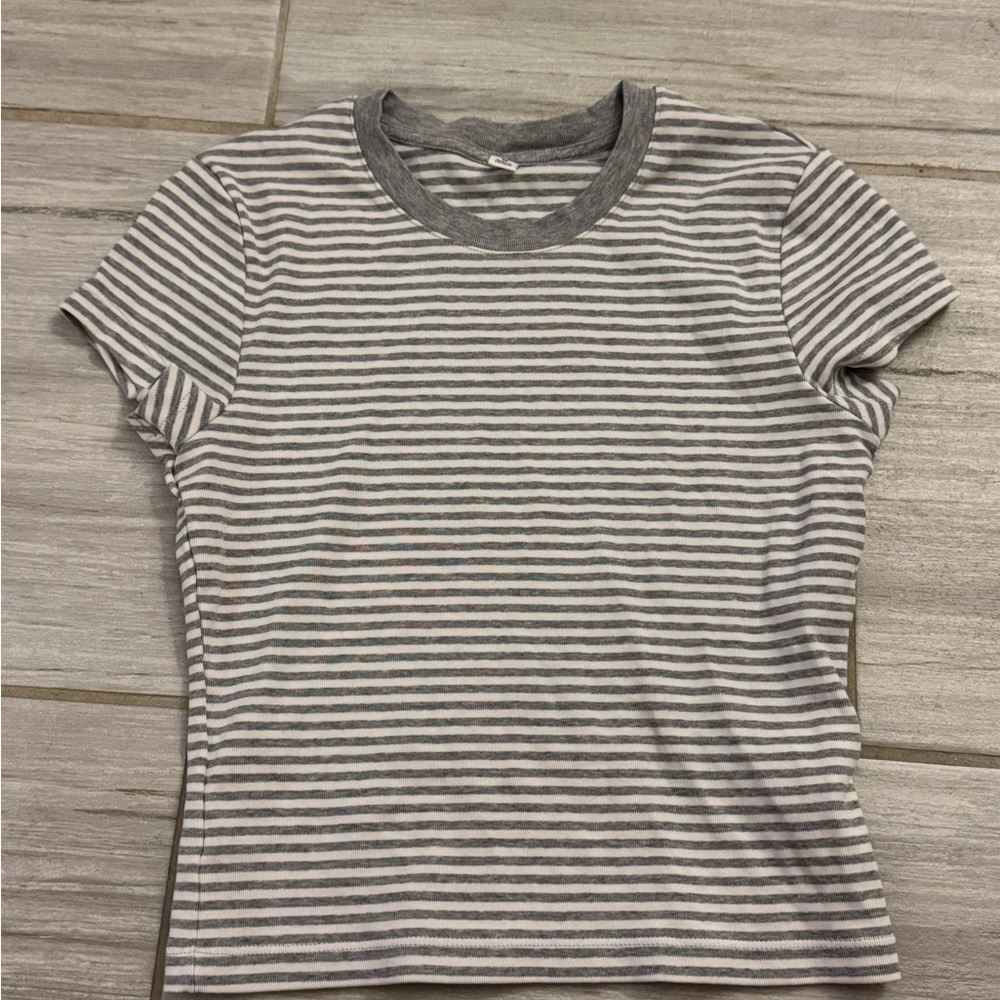 (3/$12) uniqlo gray striped baby tee
